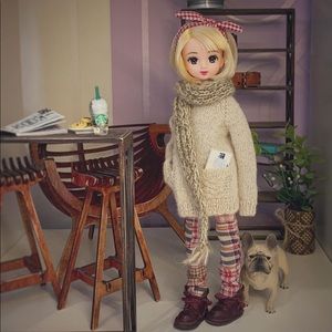 Meet your Posher, Pennie